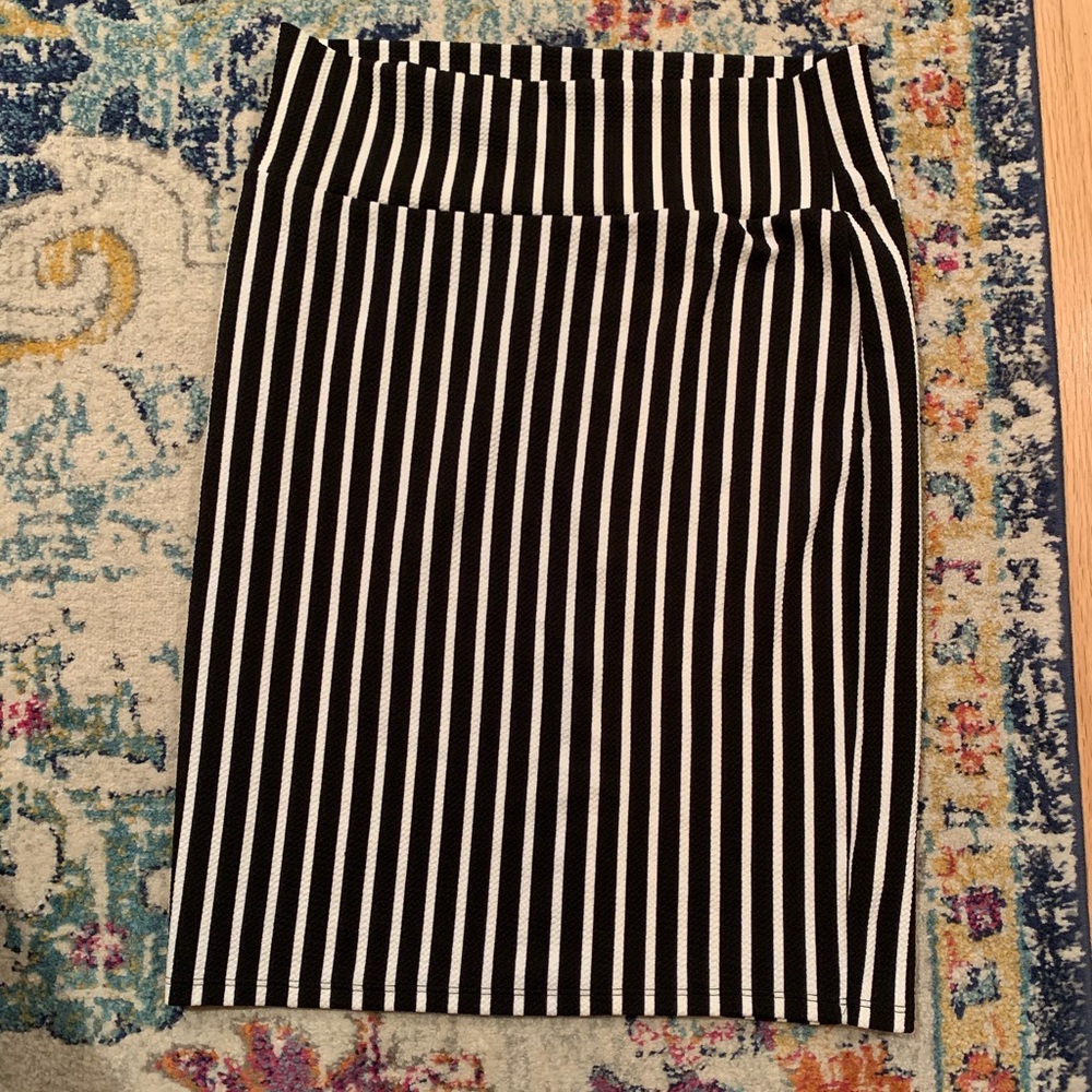 Black and white striped pencil skirt lularoe